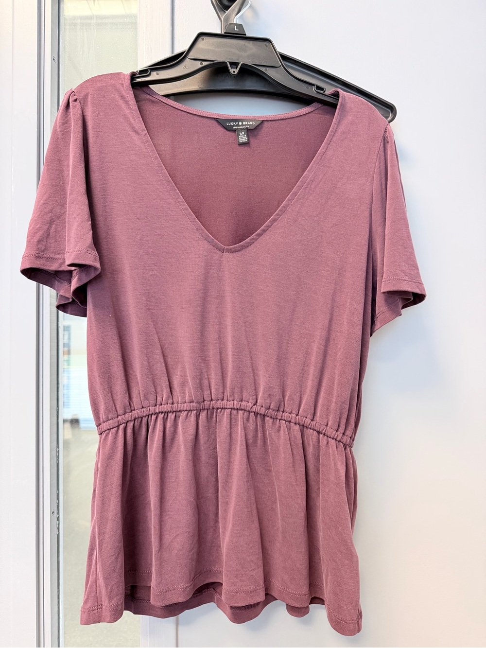 Lucky Brand Mauve V-Neck Peplum Short Sleeve Top